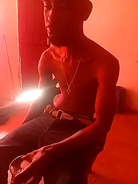 Snapshot of ChubbyQuinnvv chatting on September 18, 2025, 6:05 am ChubbyQuinnvv online show from September 18, 2025, 6:05 am