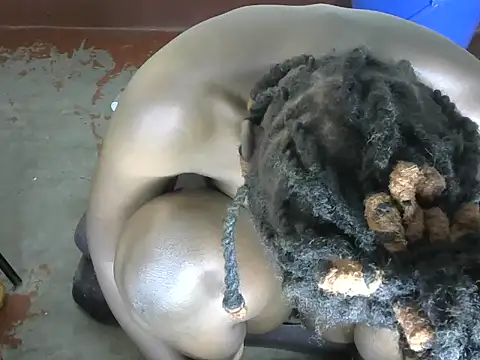 Sweetaggy2 online show from October 15, 2025, 11:24 pm