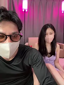 Snapshot of cupido_meimei chatting on March 22, 2025, 12:17 am cupido meimei online show from March 22, 2025, 12:17 am