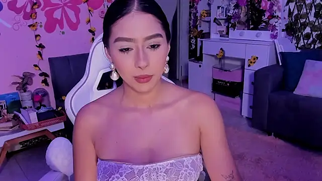 Danielacossio online show from April 24, 2026, 4:36 am