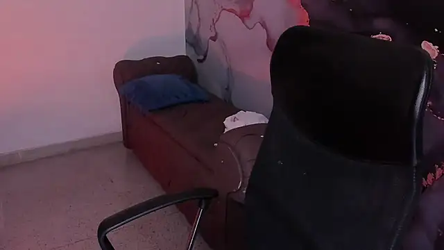 Snapshot of Danielacossio chatting on November 26, 2025, 4:12 am Danielacossio online show from November 26, 2025, 4:12 am