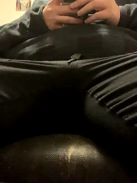 Snapshot of themasteer69 chatting on December 2, 2025, 10:00 pm themasteer69 online show from December 2, 2025, 10:00 pm