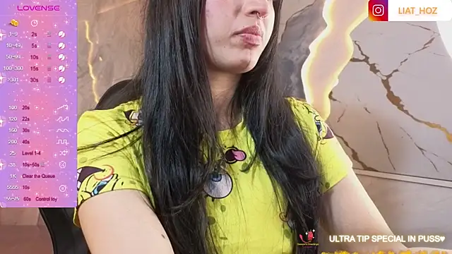 Snapshot of Sexy_adara_1b chatting on November 14, 2025, 8:29 am Sexy adara 1b online show from November 14, 2025, 8:29 am