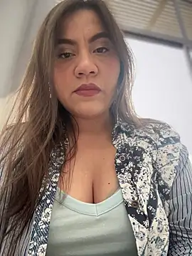 Snapshot of Iam__Cristal chatting on November 5, 2025, 9:29 pm Iam Cristal online show from November 5, 2025, 9:29 pm