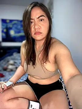 Snapshot of Iam__Cristal chatting on October 11, 2025, 12:11 am Iam Cristal online show from October 11, 2025, 12:11 am