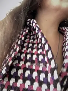 Snapshot of Iam__Cristal chatting on October 29, 2025, 9:03 pm Iam Cristal online show from October 29, 2025, 9:03 pm