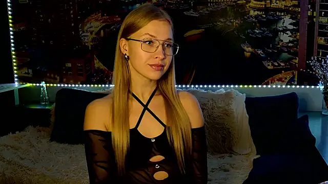 Snapshot of pusyavykusya chatting on October 30, 2025, 8:17 pm pusyavykusya online show from October 30, 2025, 8:17 pm