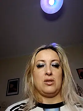 Snapshot of DesireSatler chatting on June 28, 2026, 4:52 am DesireSatler online show from June 28, 2026, 4:52 am