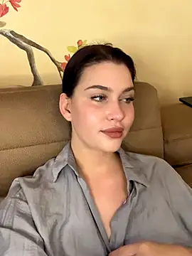 Snapshot of KikiWatson chatting on September 21, 2025, 6:46 pm KikiWatson online show from September 21, 2025, 6:46 pm