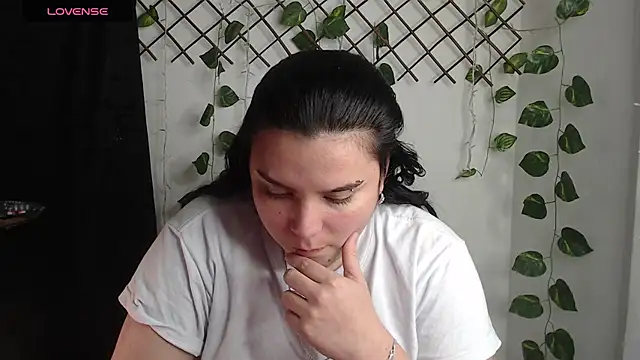 Snapshot of Nika_1_ chatting on July 23, 2026, 2:20 am Nika 1 online show from July 23, 2026, 2:20 am