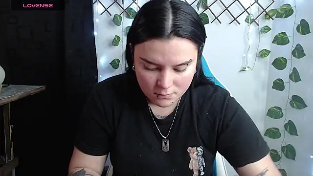 Snapshot of Nika_1_ chatting on July 4, 2026, 11:53 pm Nika 1 online show from July 4, 2026, 11:53 pm