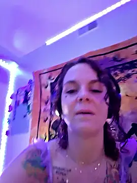 thatonespicychick online show from February 1, 2026, 5:33 pm