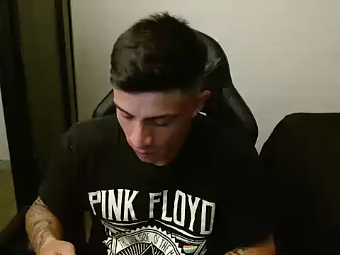 Snapshot of kv___xxx_ chatting on October 28, 2025, 12:22 am kv xxx online show from October 28, 2025, 12:22 am