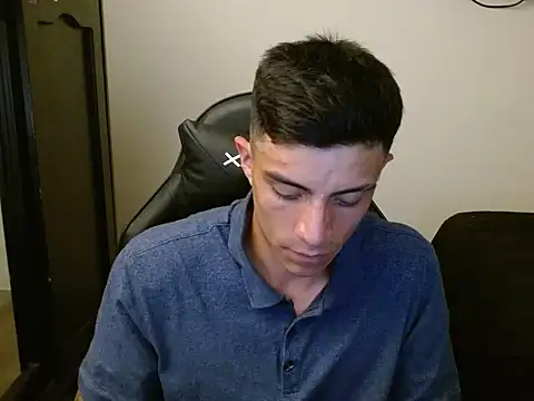 Snapshot of kv___xxx_ chatting on October 29, 2025, 11:03 pm kv xxx online show from October 29, 2025, 11:03 pm