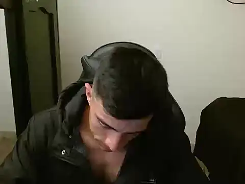 Snapshot of kv___xxx_ chatting on October 29, 2025, 4:11 am kv xxx online show from October 29, 2025, 4:11 am