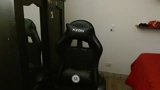 Snapshot of kv___xxx_ chatting on November 30, 2025, 10:21 pm kv xxx online show from November 30, 2025, 10:21 pm