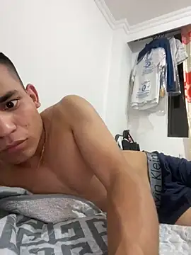 Snapshot of stiven-p23 chatting on November 11, 2025, 4:29 am stiven-p23 online show from November 11, 2025, 4:29 am