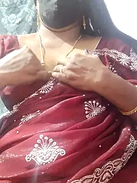 Snapshot of sana14 chatting on November 5, 2025, 4:32 pm sana14 online show from November 5, 2025, 4:32 pm