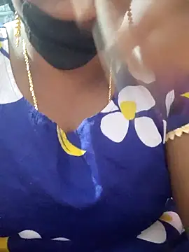 Snapshot of sana14 chatting on November 5, 2025, 1:09 am sana14 online show from November 5, 2025, 1:09 am