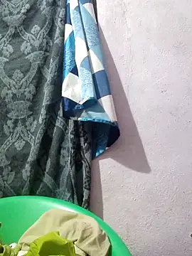 Snapshot of sana14 chatting on November 24, 2025, 9:48 pm sana14 online show from November 24, 2025, 9:48 pm