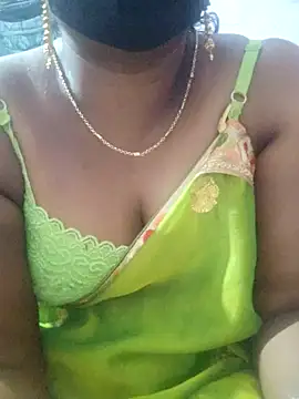 Snapshot of sana14 chatting on November 10, 2025, 10:04 pm sana14 online show from November 10, 2025, 10:04 pm