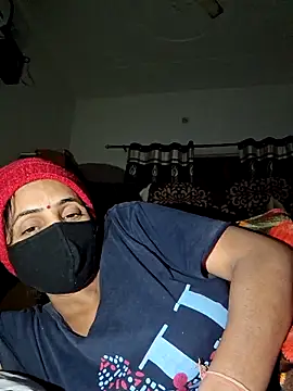 Snapshot of menakshiiikaur chatting on November 23, 2025, 4:39 pm menakshiiikaur online show from November 23, 2025, 4:39 pm