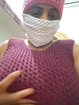 Snapshot of menakshiiikaur chatting on January 31, 2025, 6:14 pm menakshiiikaur online show from January 31, 2025, 6:14 pm