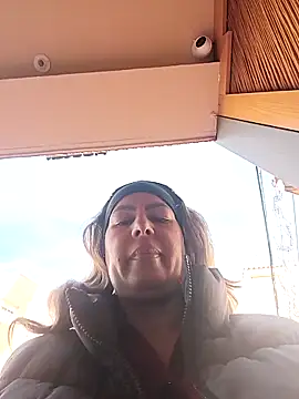 Snapshot of uber_babe chatting on December 5, 2025, 12:15 pm uber babe online show from December 5, 2025, 12:15 pm