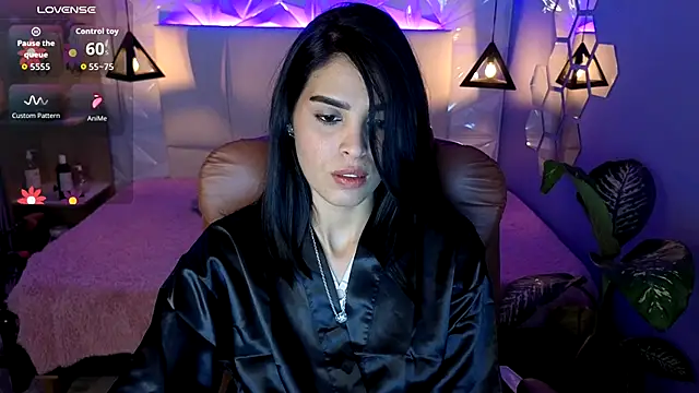 Snapshot of AlessiaVal_ chatting on November 20, 2025, 2:18 pm AlessiaVal online show from November 20, 2025, 2:18 pm