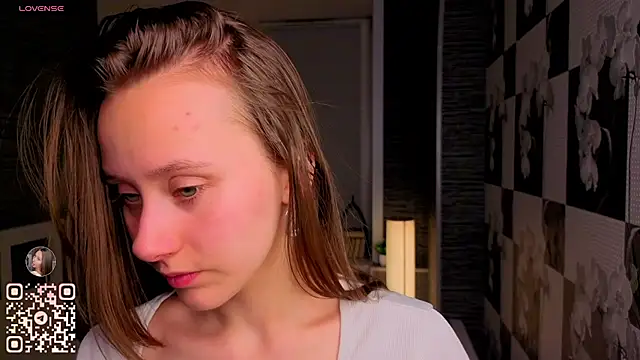 Snapshot of EthalBuffkin chatting on November 1, 2025, 7:08 pm EthalBuffkin online show from November 1, 2025, 7:08 pm