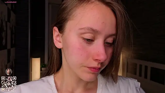 Snapshot of EthalBuffkin chatting on October 19, 2025, 7:16 pm EthalBuffkin online show from October 19, 2025, 7:16 pm