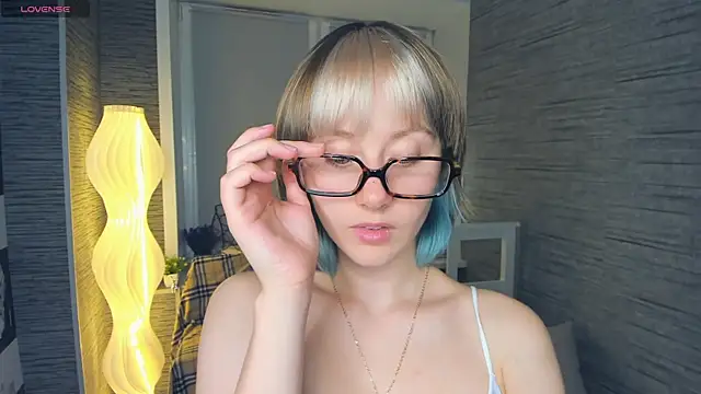 Snapshot of EthalBuffkin chatting on July 10, 2026, 7:14 pm EthalBuffkin online show from July 10, 2026, 7:14 pm
