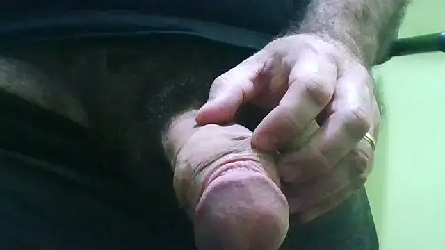 Snapshot of loganwolverine02 chatting on November 28, 2025, 3:56 pm loganwolverine02 online show from November 28, 2025, 3:56 pm