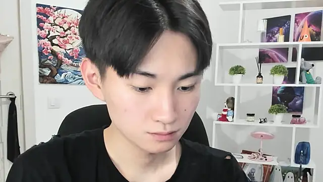 Snapshot of Miram_Yu chatting on October 18, 2025, 3:52 am Miram Yu online show from October 18, 2025, 3:52 am