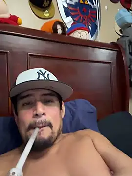 Snapshot of TommyPNP2846 chatting on December 16, 2025, 4:33 pm TommyPNP2846 online show from December 16, 2025, 4:33 pm