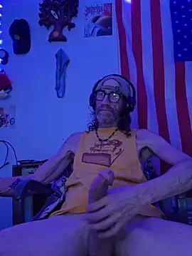 Snapshot of Undercover_Pornstar chatting on March 15, 2026, 5:25 am Undercover Pornstar online show from March 15, 2026, 5:25 am