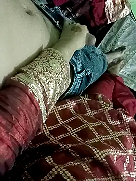 Snapshot of QUEEN-X-CPL chatting on February 20, 2025, 5:52 pm QUEEN-X-CPL online show from February 20, 2025, 5:52 pm