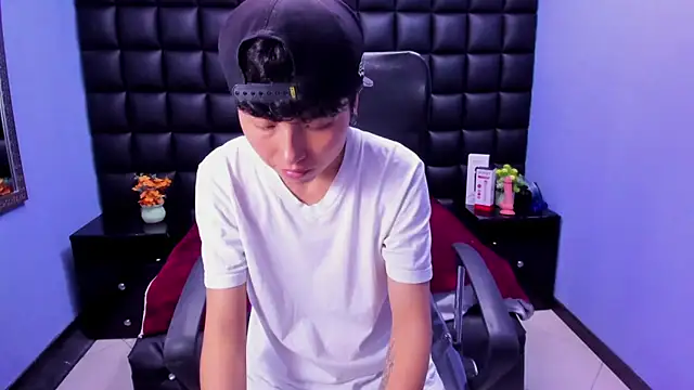 Snapshot of Im_Mathias chatting on October 4, 2025, 9:16 pm Im Mathias online show from October 4, 2025, 9:16 pm