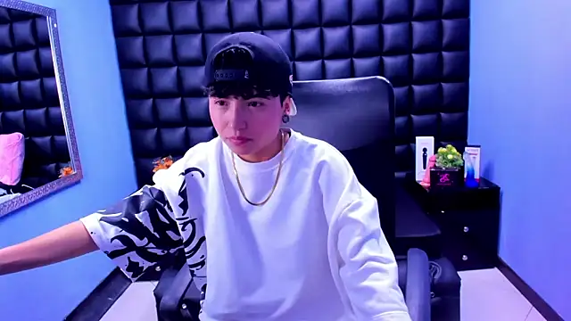 Snapshot of Im_Mathias chatting on September 13, 2025, 8:09 pm Im Mathias online show from September 13, 2025, 8:09 pm