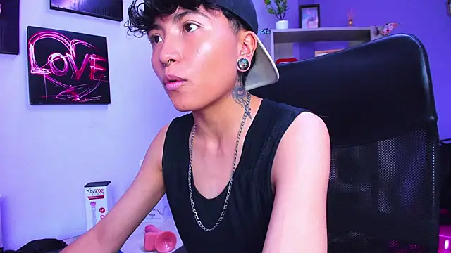 Snapshot of Im_Mathias chatting on October 29, 2025, 3:38 am Im Mathias online show from October 29, 2025, 3:38 am