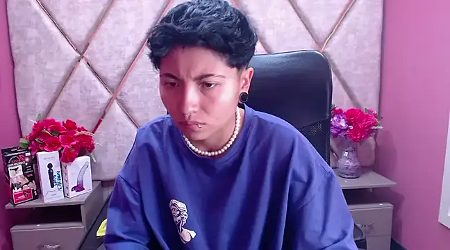 Snapshot of Im_Mathias chatting on February 14, 2025, 2:39 am Im Mathias online show from February 14, 2025, 2:39 am