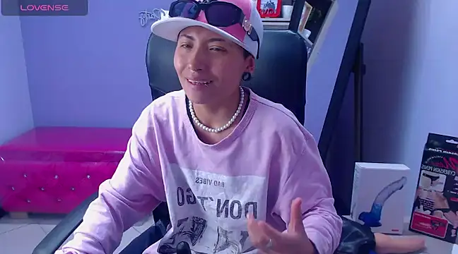 Snapshot of Im_Mathias chatting on March 7, 2025, 5:18 am Im Mathias online show from March 7, 2025, 5:18 am