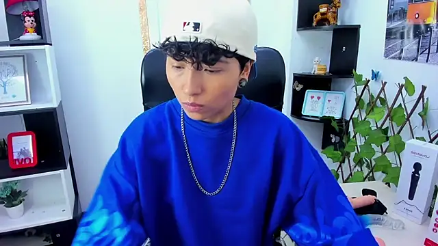 Snapshot of Im_Mathias chatting on October 12, 2025, 7:59 pm Im Mathias online show from October 12, 2025, 7:59 pm