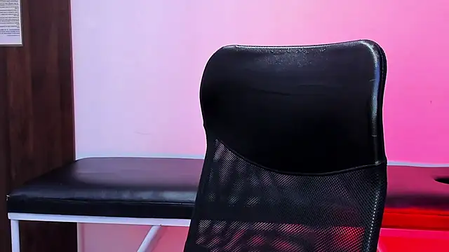 Snapshot of Im_Mathias chatting on February 28, 2026, 2:33 am Im Mathias online show from February 28, 2026, 2:33 am