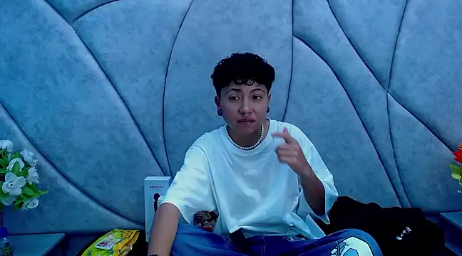 Snapshot of Im_Mathias chatting on March 21, 2025, 2:50 am Im Mathias online show from March 21, 2025, 2:50 am