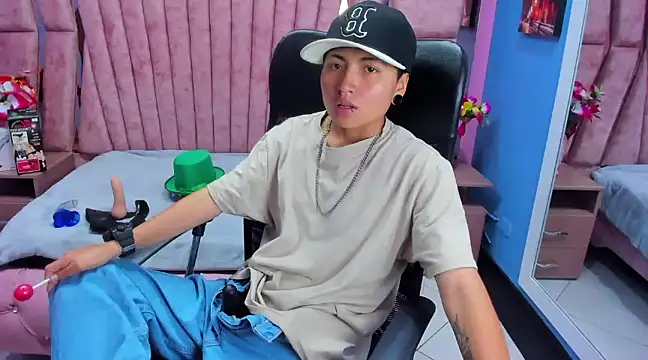 Snapshot of Im_Mathias chatting on March 11, 2025, 8:08 am Im Mathias online show from March 11, 2025, 8:08 am