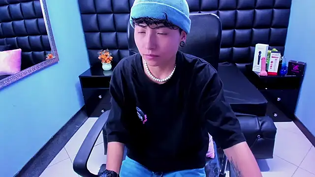 Snapshot of Im_Mathias chatting on September 10, 2025, 9:47 pm Im Mathias online show from September 10, 2025, 9:47 pm