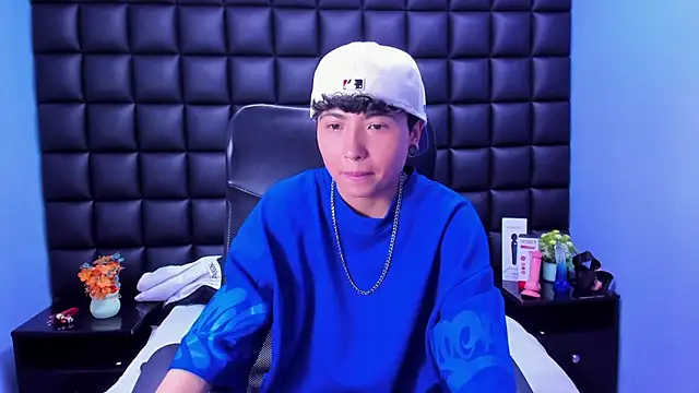 Snapshot of Im_Mathias chatting on September 30, 2025, 4:35 pm Im Mathias online show from September 30, 2025, 4:35 pm