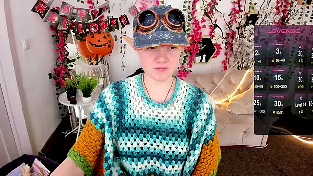 Snapshot of DreamyLuna chatting on November 1, 2025, 9:19 pm DreamyLuna online show from November 1, 2025, 9:19 pm