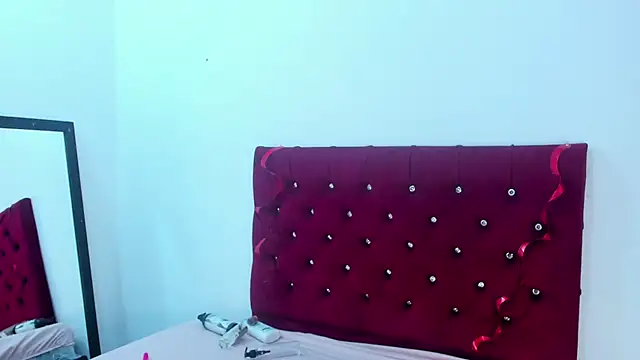 Snapshot of Melody_Megann chatting on March 12, 2026, 11:25 am Melody Megann online show from March 12, 2026, 11:25 am